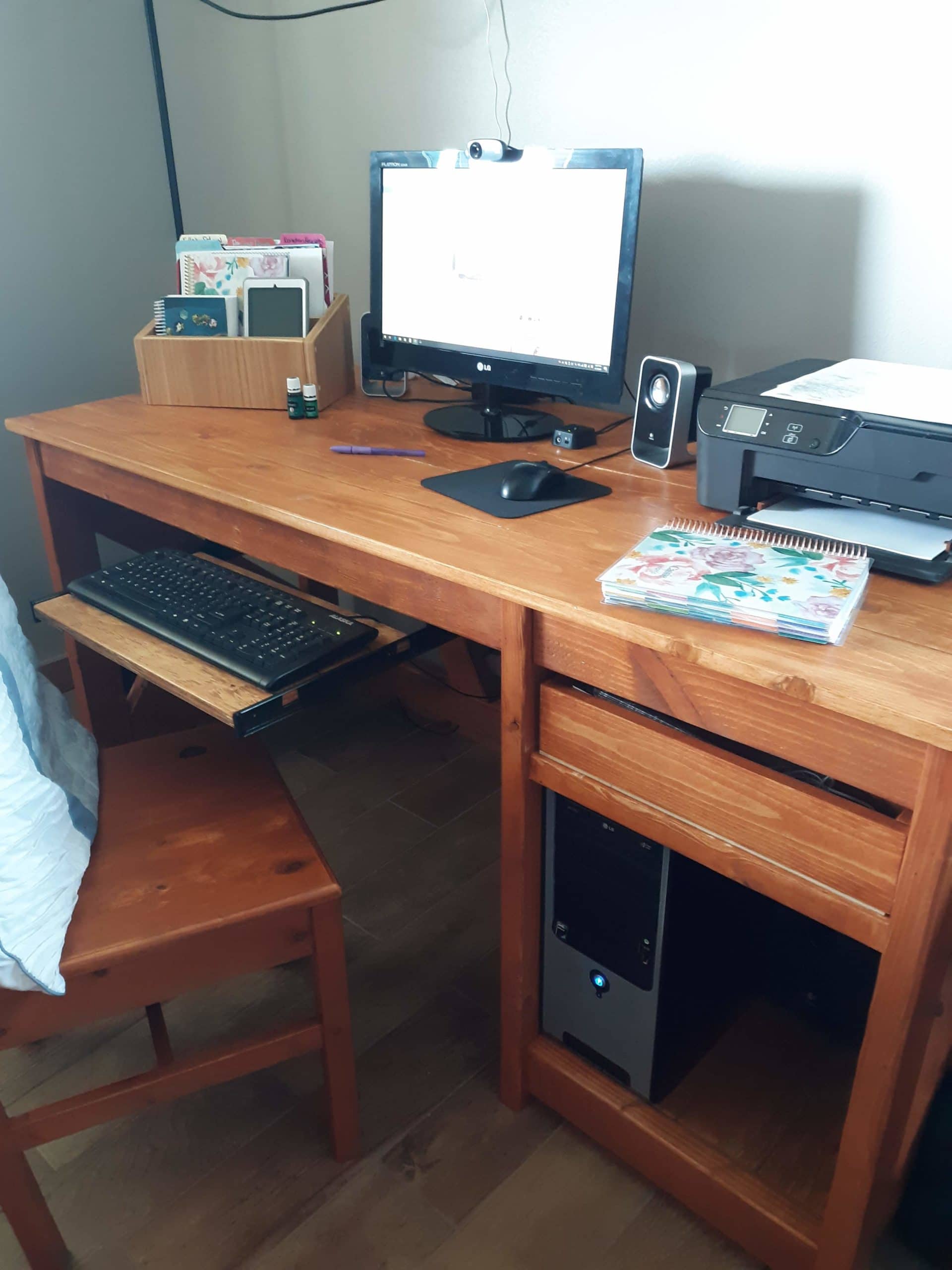 WORKSTATION SANITY SAVER