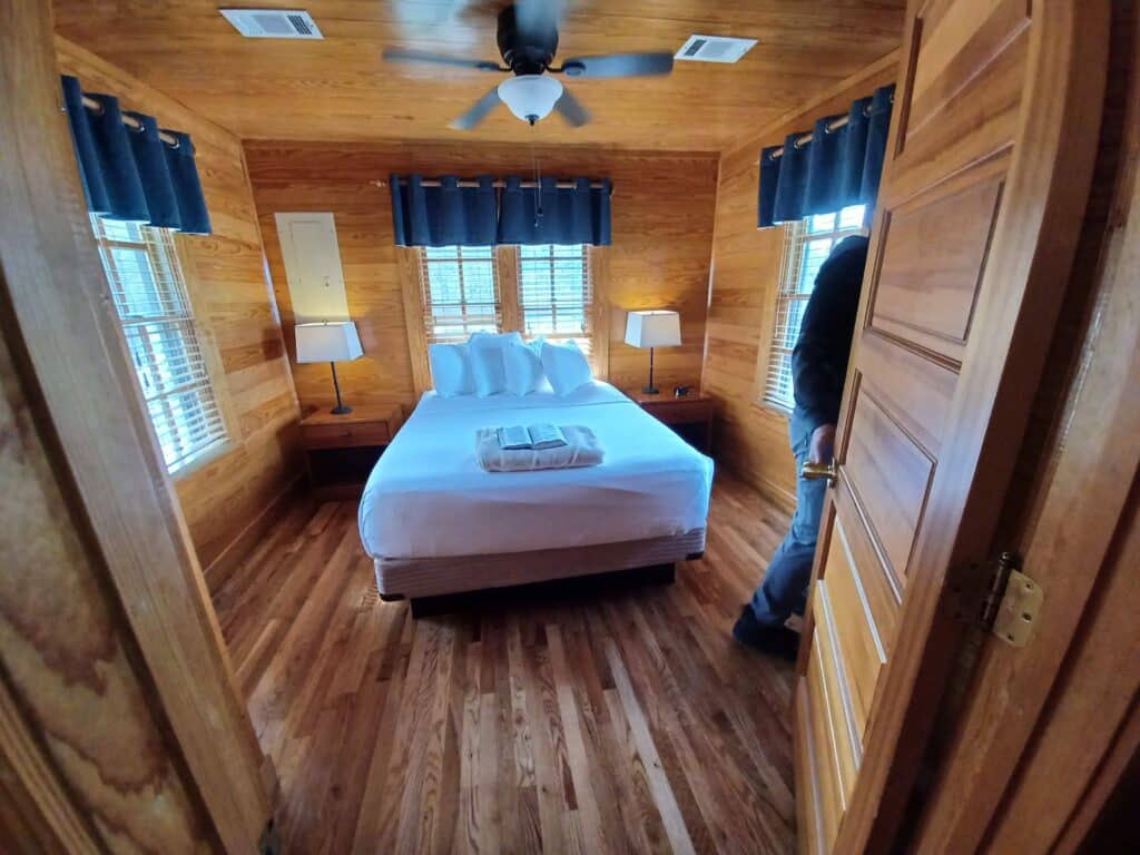 mt nebo cabin bedroom